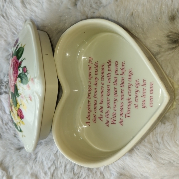 Musical Heart Trinket Jewelry Music Porcelain Floral Box - Picture 14 of 14